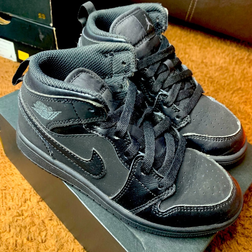Jordan Mid Top